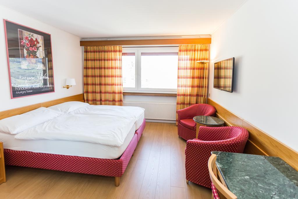 Hôtel du Rhône Sion Quarto foto